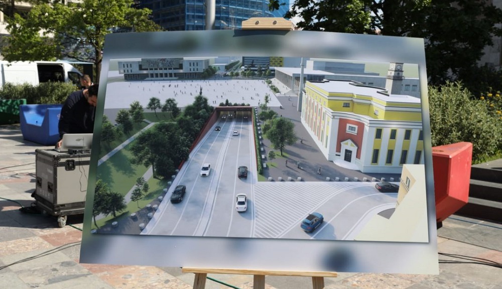 Nje nenkalim te sheshi Skenderbej, Kellici prezanton planin per trafikun